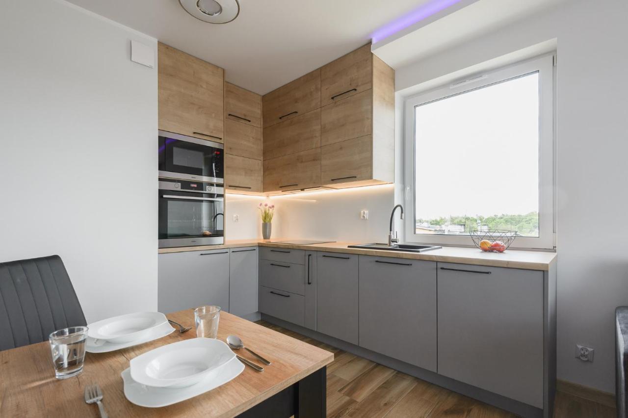 Apartament Beti อิวาวา ภายนอก รูปภาพ