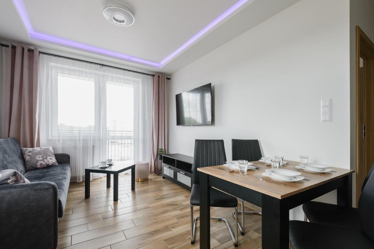 Apartament Beti อิวาวา ภายนอก รูปภาพ